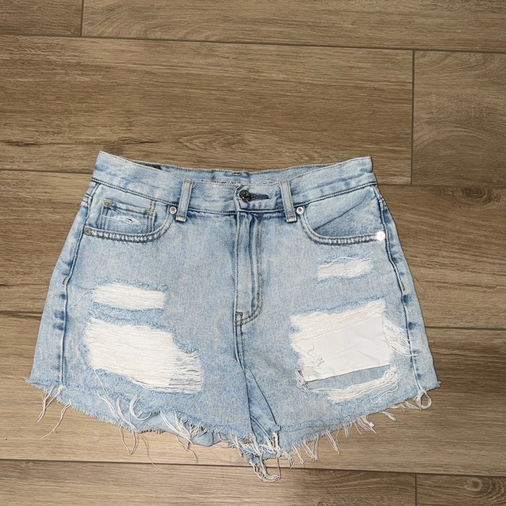 American Eagle Outfitters Light Blue Distressed Denim Shorts mom short style 0